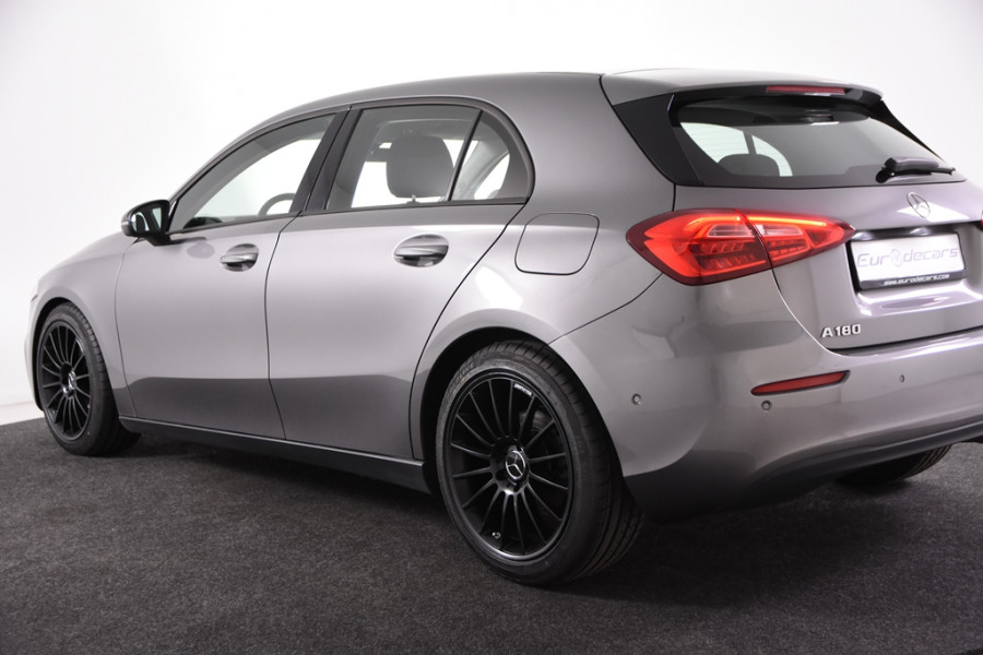 Mercedes-Benz A-Klasse 180 *1ste Eigenaar*AMG*Night*Navigatie*