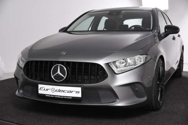 Mercedes-Benz A-Klasse 180 *1ste Eigenaar*AMG*Night*Navigatie*