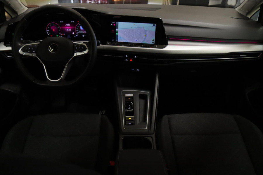 Volkswagen Golf 1.0 eTSI Life SFEERVERLICHTING/360SENSOREN/LMVELGEN