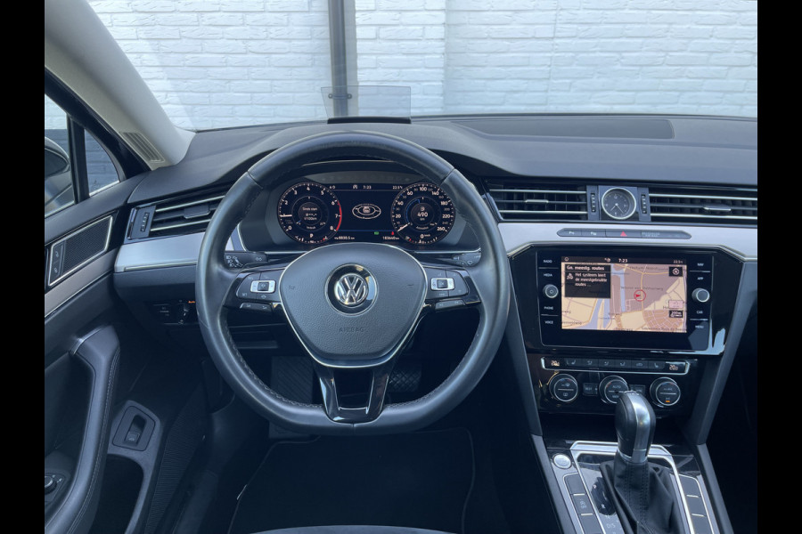 Volkswagen Passat Variant 1.5 TSI Highline Business R | Navi | ACC | HUD | LED | Keyless | Virtual Cockpit | 18 inch