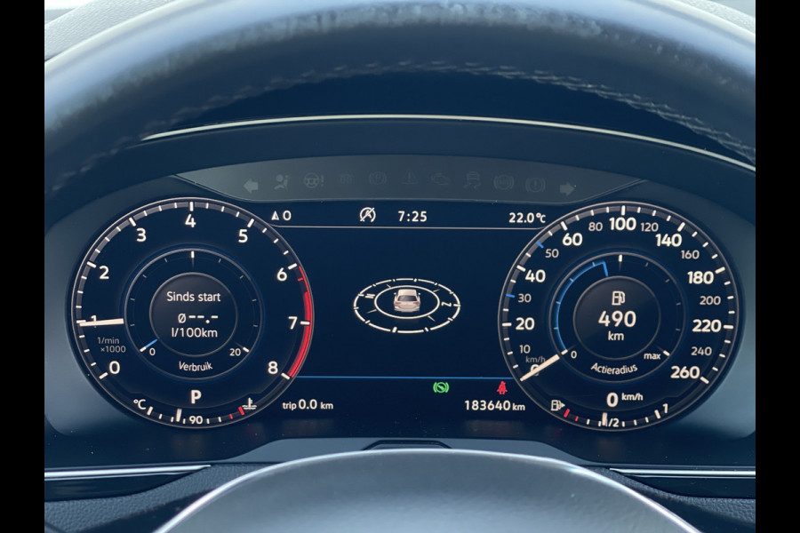 Volkswagen Passat Variant 1.5 TSI Highline Business R | Navi | ACC | HUD | LED | Keyless | Virtual Cockpit | 18 inch