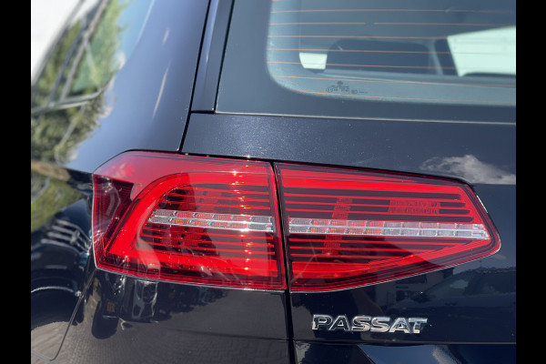 Volkswagen Passat Variant 1.5 TSI Highline Business R | Navi | ACC | HUD | LED | Keyless | Virtual Cockpit | 18 inch