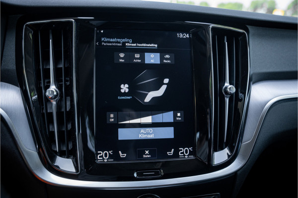 Volvo V60 2.0 T5 Momentum Geartr. (250pk) ** Intellisafe Surround ** Trekhaak ** Leer