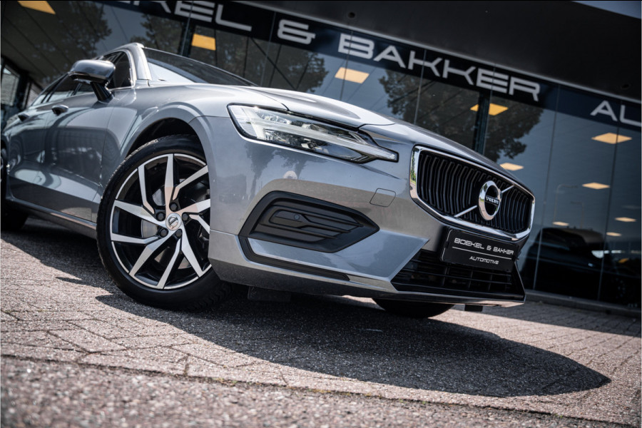 Volvo V60 2.0 T5 Momentum Geartr. (250pk) ** Intellisafe Surround ** Trekhaak ** Leer