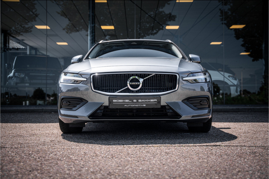 Volvo V60 2.0 T5 Momentum Geartr. (250pk) ** Intellisafe Surround ** Trekhaak ** Leer