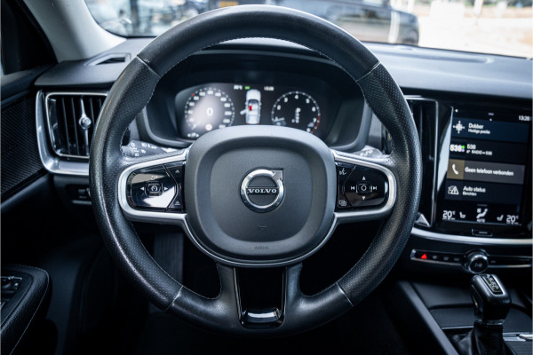 Volvo V60 2.0 T5 Momentum Geartr. (250pk) ** Intellisafe Surround ** Trekhaak ** Leer
