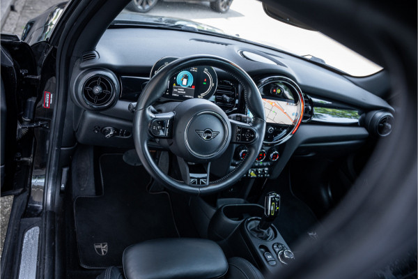 MINI Mini Electric MINI Yours 33 kWh ** Panodak ** Leder ** Adapt. Cruise ** Stuurverwarming