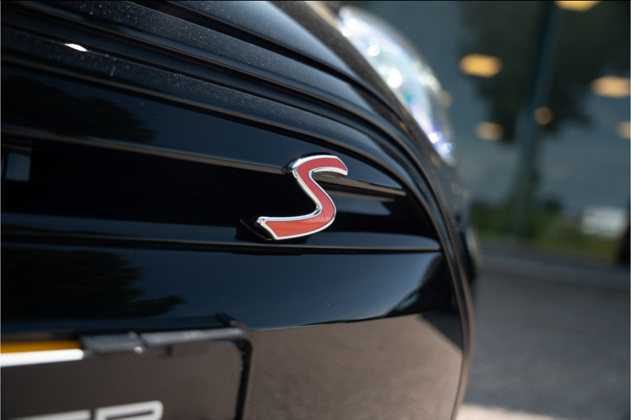 MINI Mini Electric MINI Yours 33 kWh ** Panodak ** Leder ** Adapt. Cruise ** Stuurverwarming