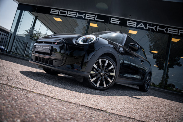 MINI Mini Electric MINI Yours 33 kWh ** Panodak ** Leder ** Adapt. Cruise ** Stuurverwarming