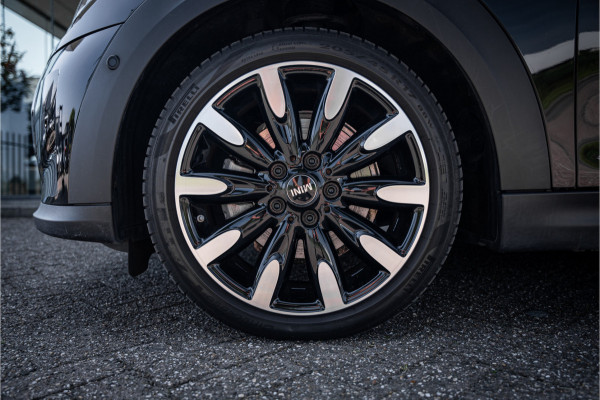 MINI Mini Electric MINI Yours 33 kWh ** Panodak ** Leder ** Adapt. Cruise ** Stuurverwarming