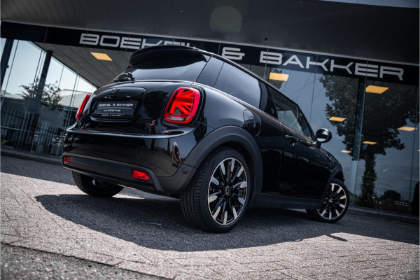 MINI Mini Electric MINI Yours 33 kWh ** Panodak ** Leder ** Adapt. Cruise ** Stuurverwarming