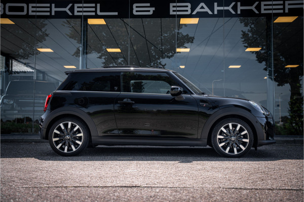 MINI Mini Electric MINI Yours 33 kWh ** Panodak ** Leder ** Adapt. Cruise ** Stuurverwarming