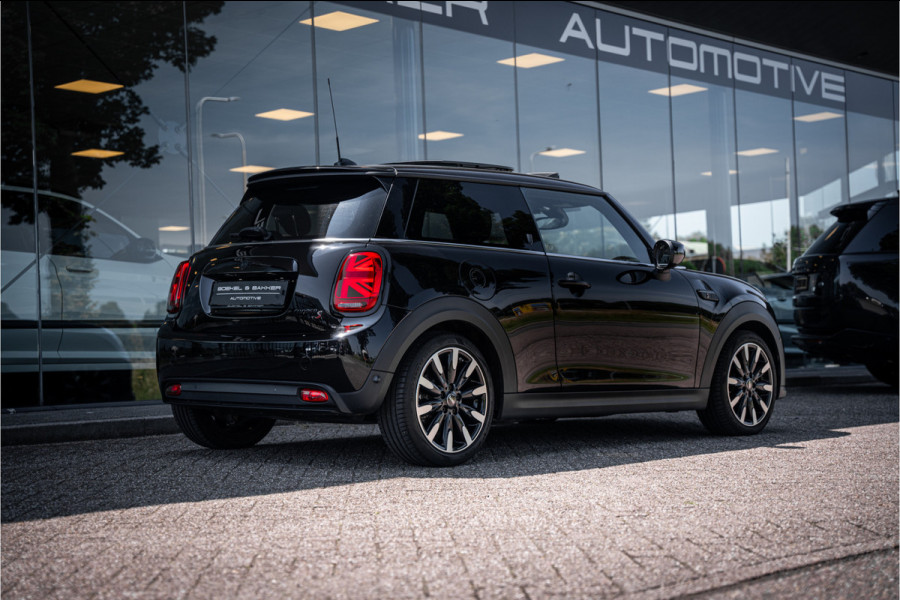 MINI Mini Electric MINI Yours 33 kWh ** Panodak ** Leder ** Adapt. Cruise ** Stuurverwarming