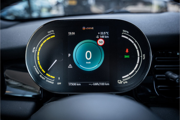 MINI Mini Electric MINI Yours 33 kWh ** Panodak ** Leder ** Adapt. Cruise ** Stuurverwarming