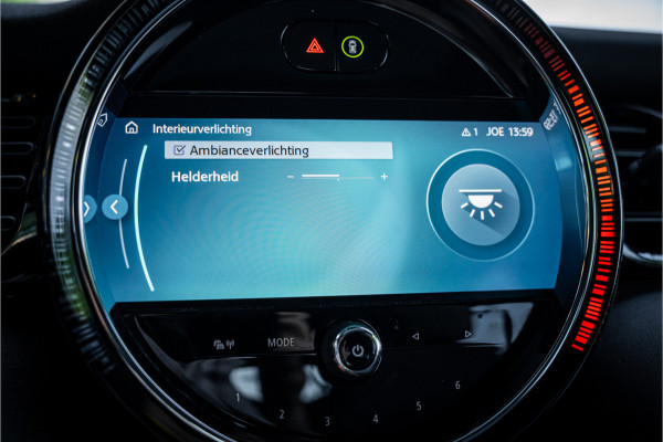 MINI Mini Electric MINI Yours 33 kWh ** Panodak ** Leder ** Adapt. Cruise ** Stuurverwarming