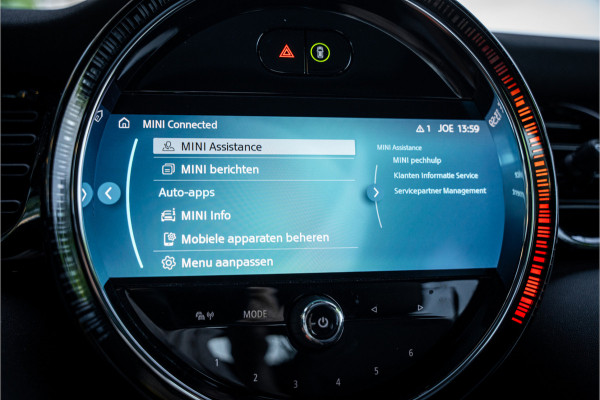 MINI Mini Electric MINI Yours 33 kWh ** Panodak ** Leder ** Adapt. Cruise ** Stuurverwarming