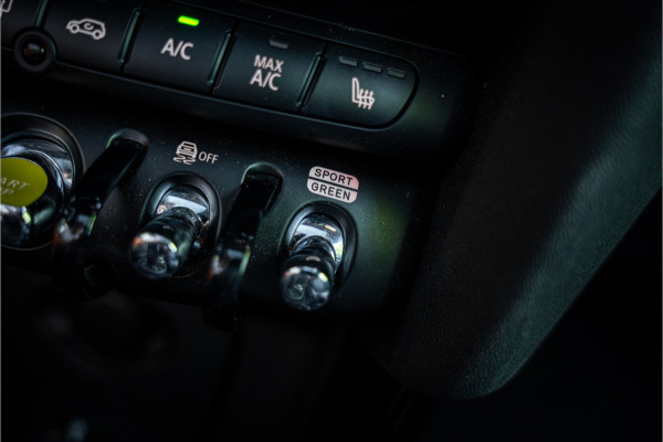 MINI Mini Electric MINI Yours 33 kWh ** Panodak ** Leder ** Adapt. Cruise ** Stuurverwarming