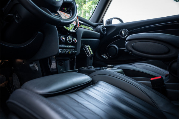MINI Mini Electric MINI Yours 33 kWh ** Panodak ** Leder ** Adapt. Cruise ** Stuurverwarming