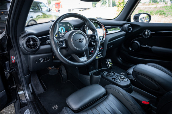 MINI Mini Electric MINI Yours 33 kWh ** Panodak ** Leder ** Adapt. Cruise ** Stuurverwarming
