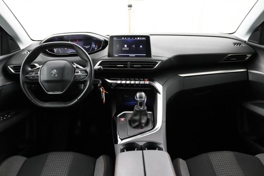 Peugeot 3008 1.2 PureTech Executive*ECC*HAAK*NAVI*CAM*CARPLAY*