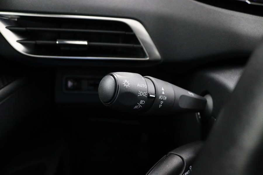 Peugeot 3008 1.2 PureTech Executive*ECC*HAAK*NAVI*CAM*CARPLAY*