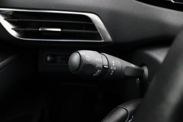 Peugeot 3008 1.2 PureTech Executive*ECC*HAAK*NAVI*CAM*CARPLAY*