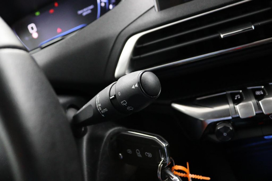 Peugeot 3008 1.2 PureTech Executive*ECC*HAAK*NAVI*CAM*CARPLAY*
