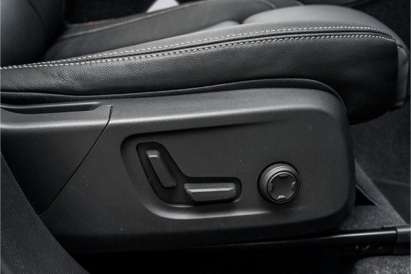 Volvo XC40 1.5 T5 Recharge Ultimate Bright Pano Leder H/K Memory Seats
