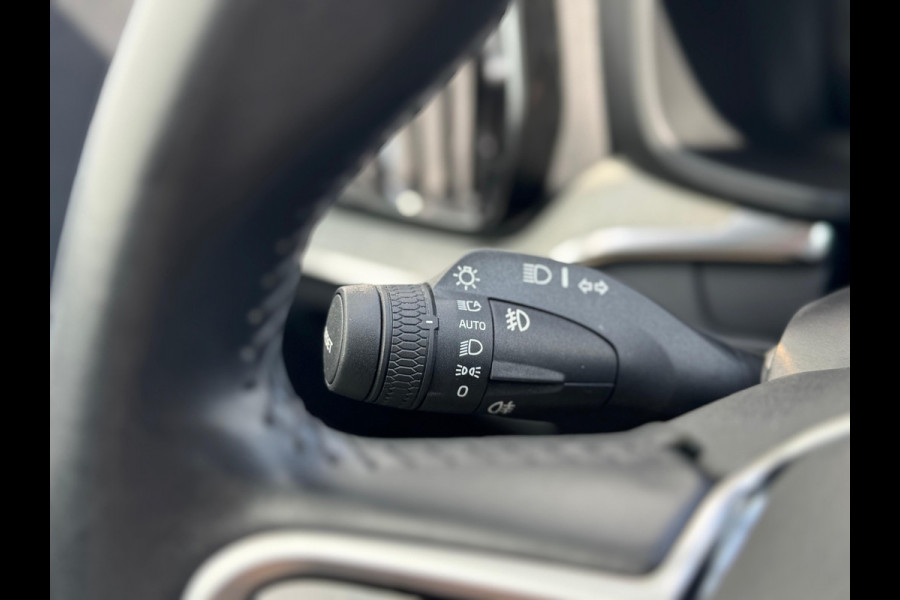 Volvo V60 2.0 T4 Inscription NL AUTO | LEDER | ACC | CARPLAY | STOELVERW |