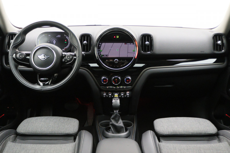 MINI Countryman Cooper S E ALL4 Chili Virtual Cockpit, Panoramadak, Camera, Apple Carplay, Standkachel, 18''