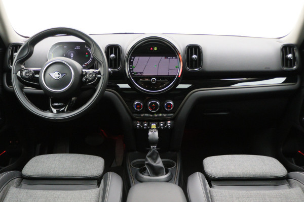 MINI Countryman Cooper S E ALL4 Chili Virtual Cockpit, Panoramadak, Camera, Apple Carplay, Standkachel, 18''