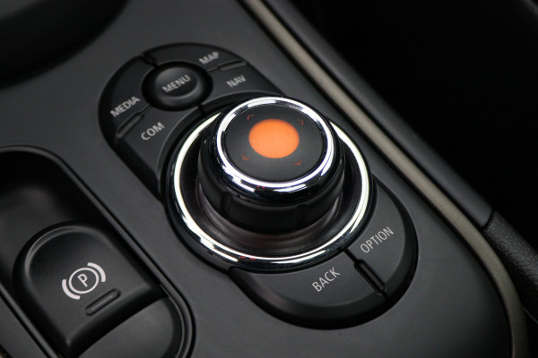 MINI Countryman Cooper S E ALL4 Chili Virtual Cockpit, Panoramadak, Camera, Apple Carplay, Standkachel, 18''