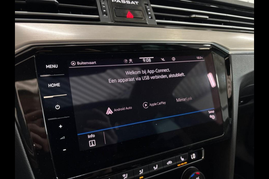 Volkswagen Passat Variant 1.6 TDI Elegance Business R PANORAMADAK/360 CAMERA/SPORTSTOELEN