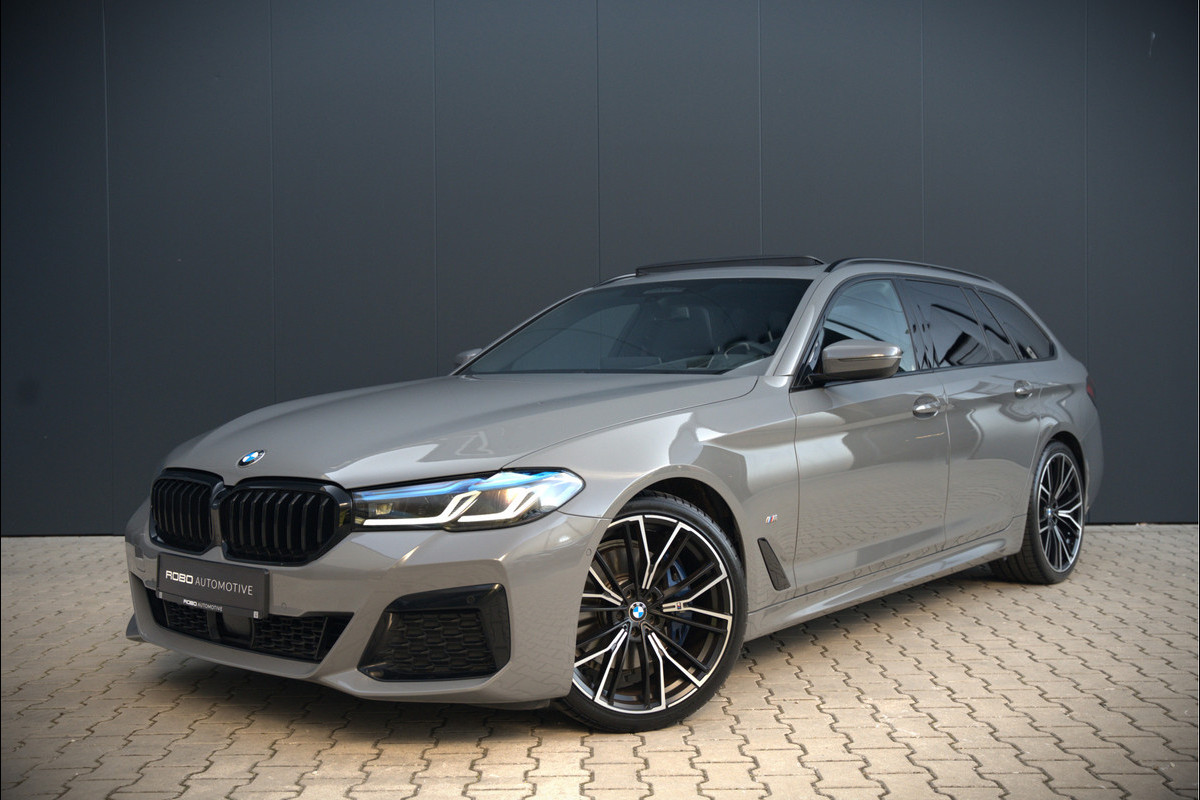 BMW 5 Serie Touring 530i High Executive M Sport | Panoramadak | Head-Up Display | Laser | Trekhaak | Stoelverwarming | Stuurverwarming | Memory Seats | Keyless | Adaptive Cruise Control | Comfort Seats | Shadowline | BTW | NAP | Dealer Ond BMW 5 Serie Touring 530i High Executive M Sport | Panoramadak | Head-Up Display | Laser | Trekhaak | Stoelverwarming | Stuurverwarming | Memory Seats | Keyless | Adaptive Cruise Control | Comfort Seats | Shadowline | BTW | NAP | Dealer Ond