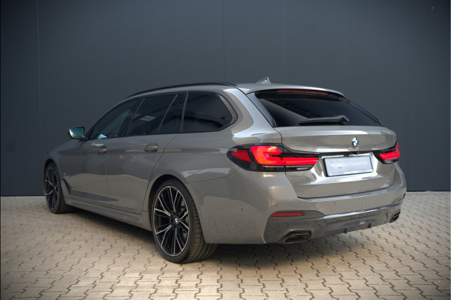 BMW 5 Serie Touring 530i High Executive M Sport | Panoramadak | Head-Up Display | Laser | Trekhaak | Stoelverwarming | Stuurverwarming | Memory Seats | Keyless | Adaptive Cruise Control | Comfort Seats | Shadowline | BTW | NAP | Dealer Ond