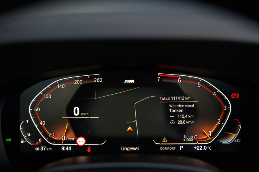 BMW 5 Serie Touring 530i High Executive M Sport | Panoramadak | Head-Up Display | Laser | Trekhaak | Stoelverwarming | Stuurverwarming | Memory Seats | Keyless | Adaptive Cruise Control | Comfort Seats | Shadowline | BTW | NAP | Dealer Ond