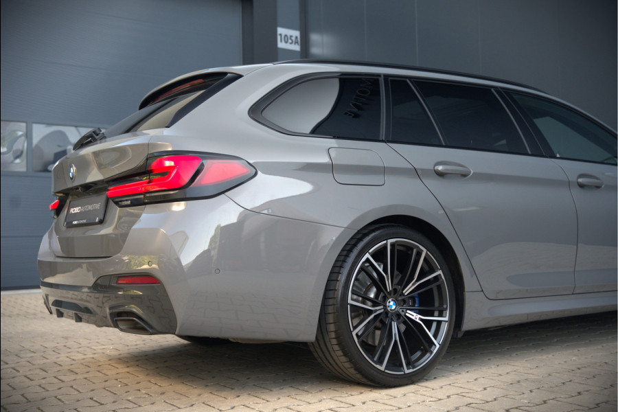BMW 5 Serie Touring 530i High Executive M Sport | Panoramadak | Head-Up Display | Laser | Trekhaak | Stoelverwarming | Stuurverwarming | Memory Seats | Keyless | Adaptive Cruise Control | Comfort Seats | Shadowline | BTW | NAP | Dealer Ond