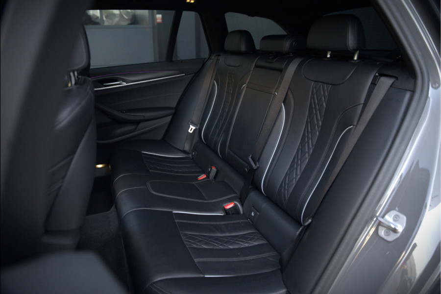 BMW 5 Serie Touring 530i High Executive M Sport | Panoramadak | Head-Up Display | Laser | Trekhaak | Stoelverwarming | Stuurverwarming | Memory Seats | Keyless | Adaptive Cruise Control | Comfort Seats | Shadowline | BTW | NAP | Dealer Ond