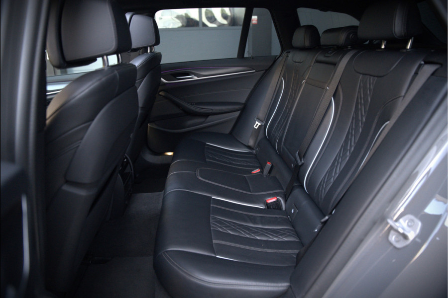 BMW 5 Serie Touring 530i High Executive M Sport | Panoramadak | Head-Up Display | Laser | Trekhaak | Stoelverwarming | Stuurverwarming | Memory Seats | Keyless | Adaptive Cruise Control | Comfort Seats | Shadowline | BTW | NAP | Dealer Ond