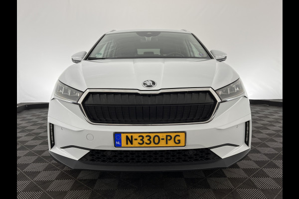 Škoda ENYAQ iV 80 Comfort [ 3-Fase ] (INCL-BTW) *DIGI-COCKPIT | FULL-LED | LEATHER-MICROFIBRE | BLINDSPOT | CAMERA | NAVI-FULLMAP | DAB+ | KEYLESS | HEATED-SPORTSEATS | CARPLAY | AMBIENT-LIGHT | CCS-FASTLOADER | SHIFT-PADDLES |