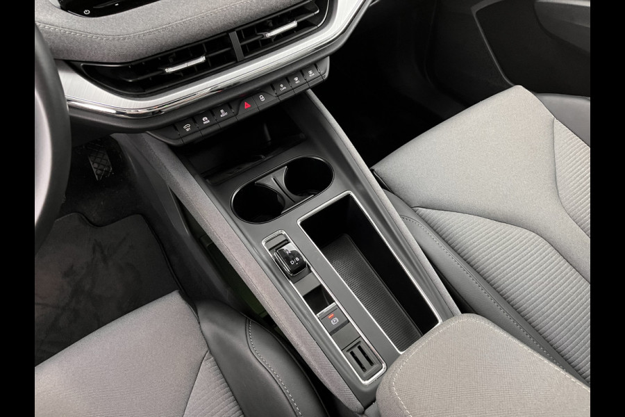 Škoda ENYAQ iV 80 Comfort [ 3-Fase ] (INCL-BTW) *DIGI-COCKPIT | FULL-LED | LEATHER-MICROFIBRE | BLINDSPOT | CAMERA | NAVI-FULLMAP | DAB+ | KEYLESS | HEATED-SPORTSEATS | CARPLAY | AMBIENT-LIGHT | CCS-FASTLOADER | SHIFT-PADDLES |
