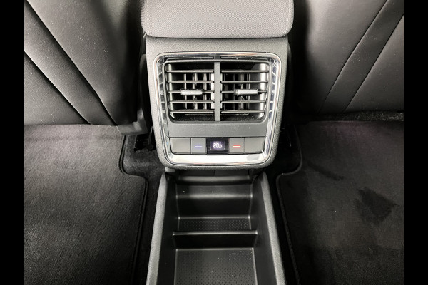 Škoda ENYAQ iV 80 Comfort [ 3-Fase ] (INCL-BTW) *DIGI-COCKPIT | FULL-LED | LEATHER-MICROFIBRE | BLINDSPOT | CAMERA | NAVI-FULLMAP | DAB+ | KEYLESS | HEATED-SPORTSEATS | CARPLAY | AMBIENT-LIGHT | CCS-FASTLOADER | SHIFT-PADDLES |