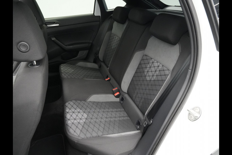 Volkswagen Taigo 1.0 TSI 110pk R-Line Panorama Matrix Led Clima Navi via App 287