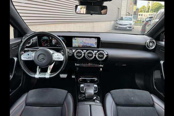 Mercedes-Benz A-Klasse A250 AUT AMG LED Pano Widescreen Navi