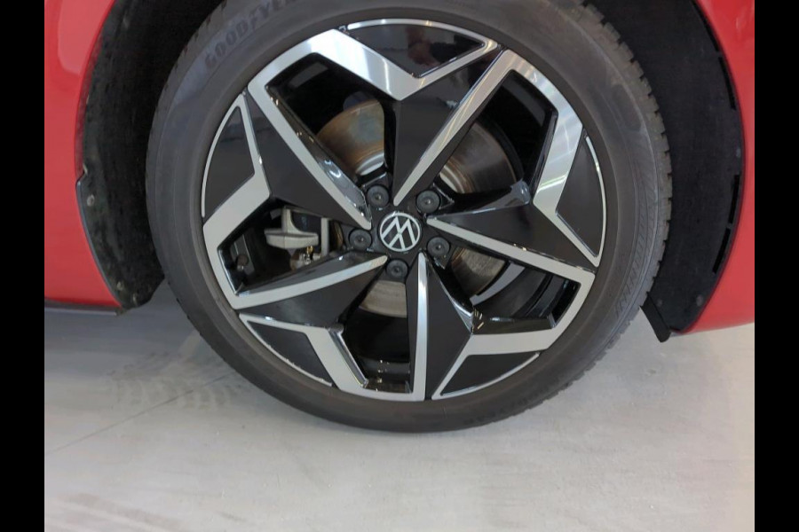 Volkswagen ID.3 Pure 45 kWh SCHAALSTOELEN/IQ LED KOPLAMPEN/CAMERA/KEYLESS
