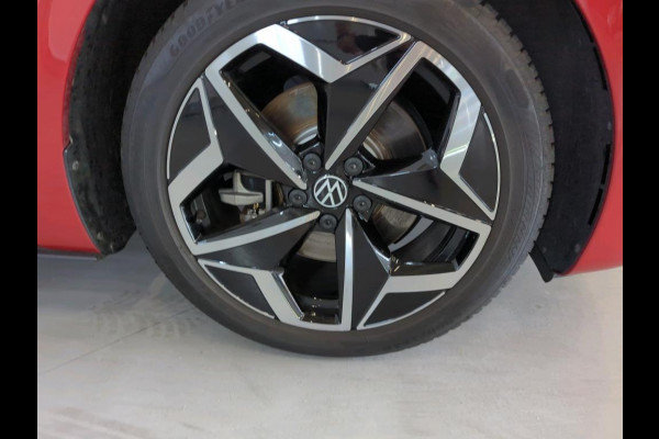 Volkswagen ID.3 Pure 45 kWh SCHAALSTOELEN/IQ LED KOPLAMPEN/CAMERA/KEYLESS