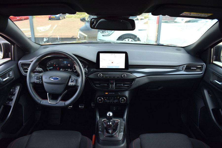 Ford FOCUS Wagon 1.0 EcoBoost ST Line Business | Trekhaak | CarPlay | Stuur- en Stoelverw. | Camera