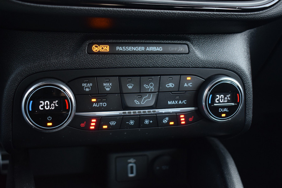 Ford FOCUS Wagon 1.0 EcoBoost ST Line Business | Trekhaak | CarPlay | Stuur- en Stoelverw. | Camera