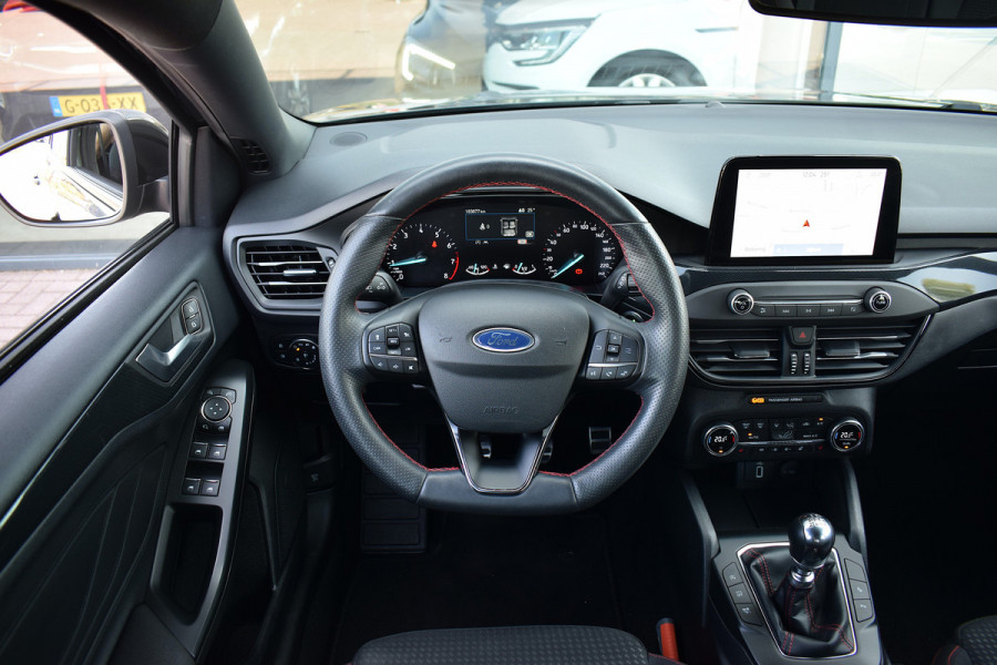 Ford FOCUS Wagon 1.0 EcoBoost ST Line Business | Trekhaak | CarPlay | Stuur- en Stoelverw. | Camera