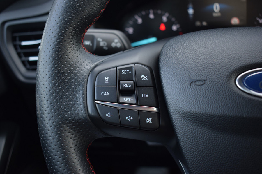Ford FOCUS Wagon 1.0 EcoBoost ST Line Business | Trekhaak | CarPlay | Stuur- en Stoelverw. | Camera